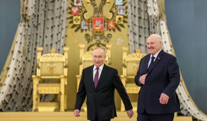 Geheime Bilder aus dem Kreml schüren Gerüchte um Putins Zustand Wie krank ist Wladimir Putin?