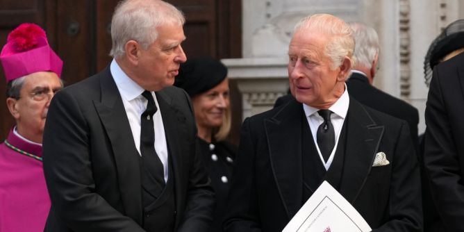 König Charles III. erwägt große Geste