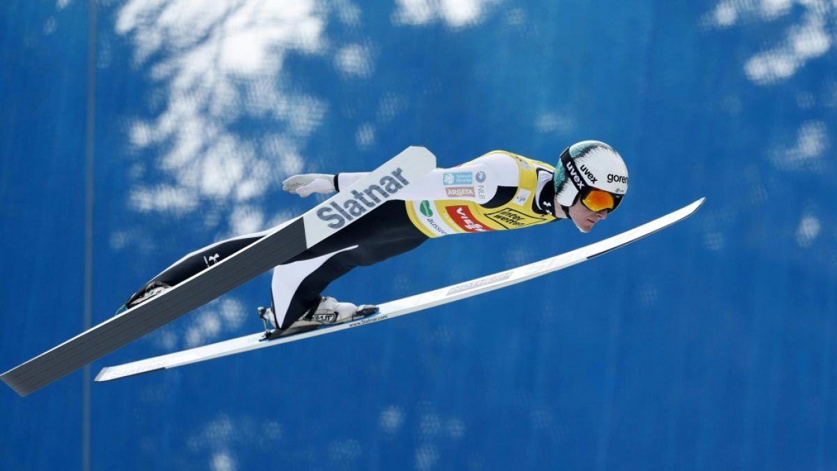 Der Skisprung-Weltcup der Herren mit Domen Prevc in Lahti wird live im Free-TV gezeigt. (Foto)