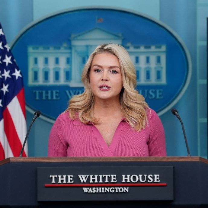 Heftiger Zoff im Weißen Haus - Trump-Sprecherin fährt Journalistin an