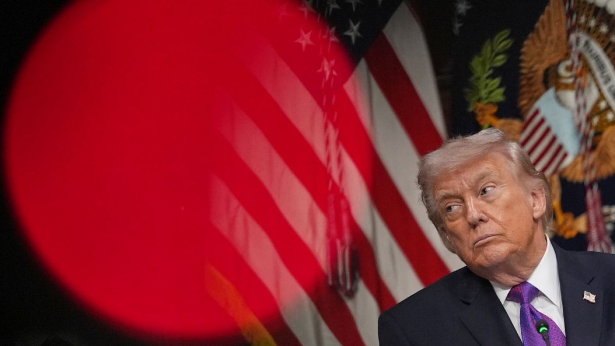 Donald Trump k&ouml;nnte nach dem Angriff auf den Iran laut einem Sicherheitsexperten ein weiteres Amtsenthebungsverfahren drohen. (Foto)