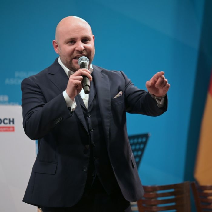 Das muss man über Herkunft, Familie und Skandale des AfD-Politikers wissen