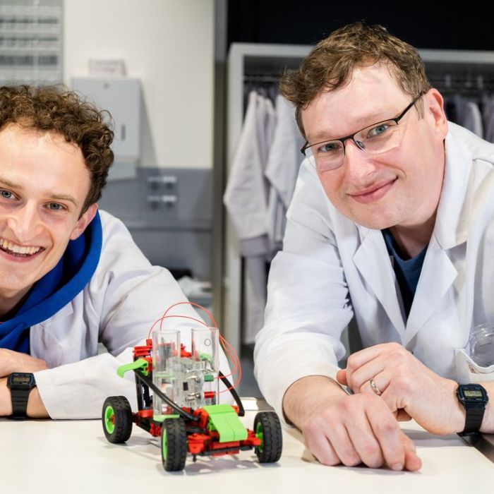 Checker Julian bei KiKA