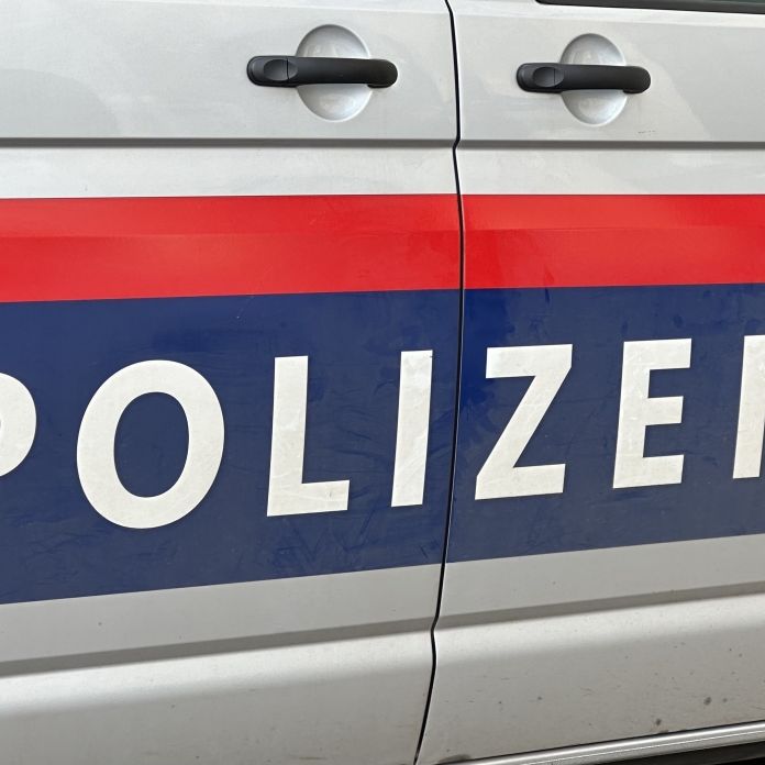 Deutscher Reisebus in Österreich schwer verunglückt - 24 Verletzte