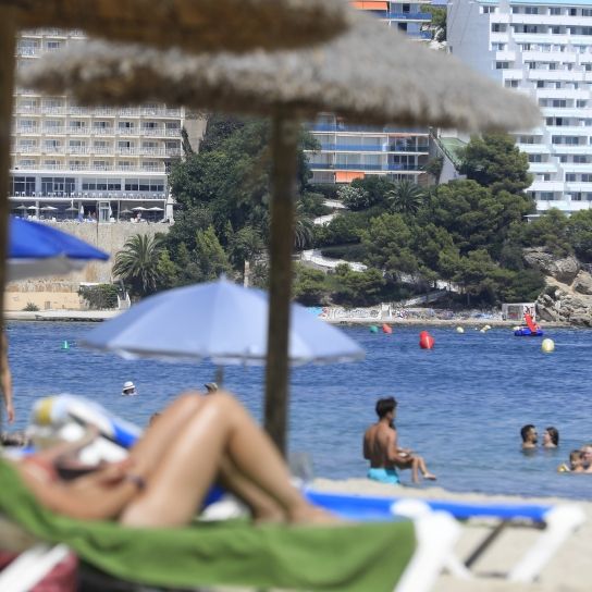 Eine junge Britin wurde im Touristen-Hotspot Magaluf auf Mallorca von mehreren Männern vergewaltigt. Nun wurden die Täter verurteilt (Symbolbild).