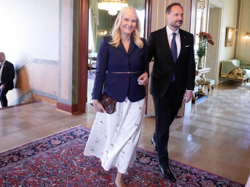 Mette-Marit: Keine Stellungnahme trotz neuer Epstein-Vorwürfe - das steckt dahinter