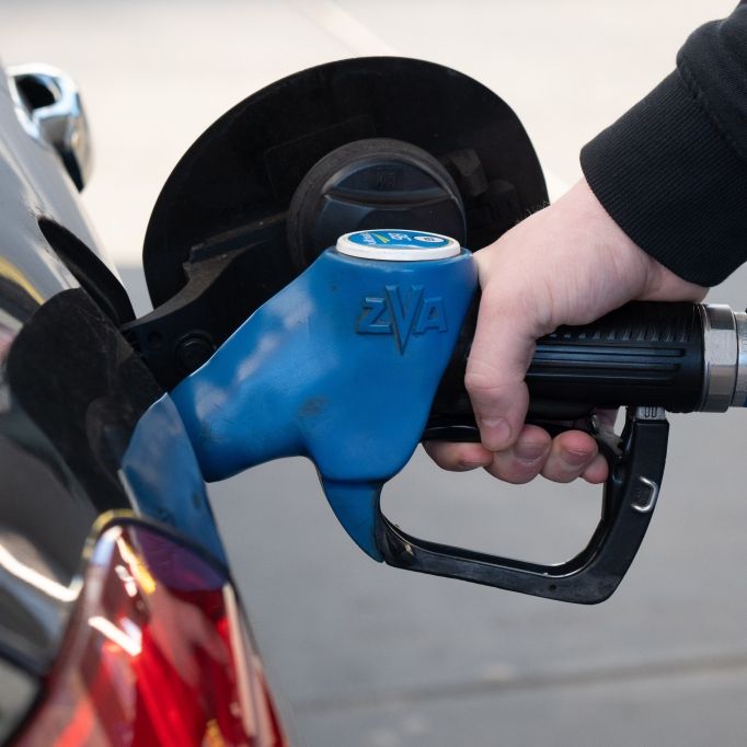 Sprengt der Benzinpreis bald die 2,50-Euro-Marke?