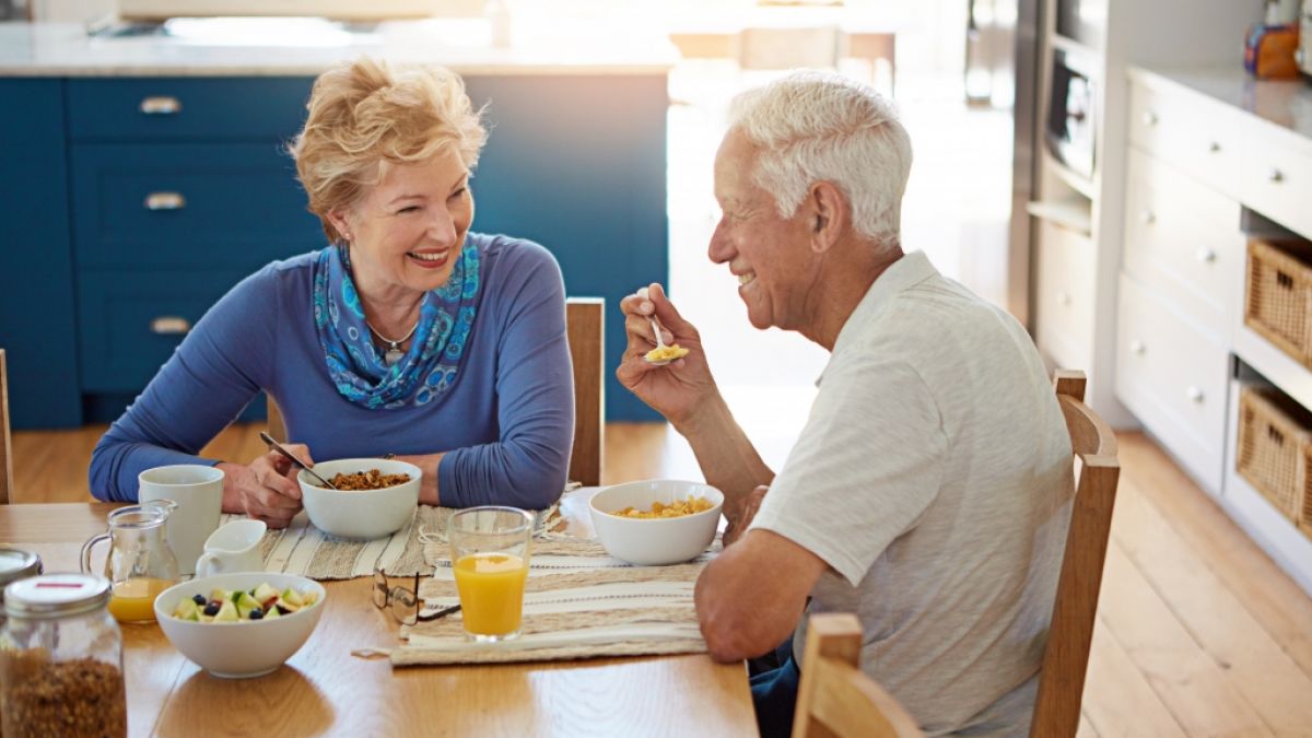F&uuml;r das gesunde Altern ist die Ern&auml;hrung ein entscheidender Faktor. (Foto)