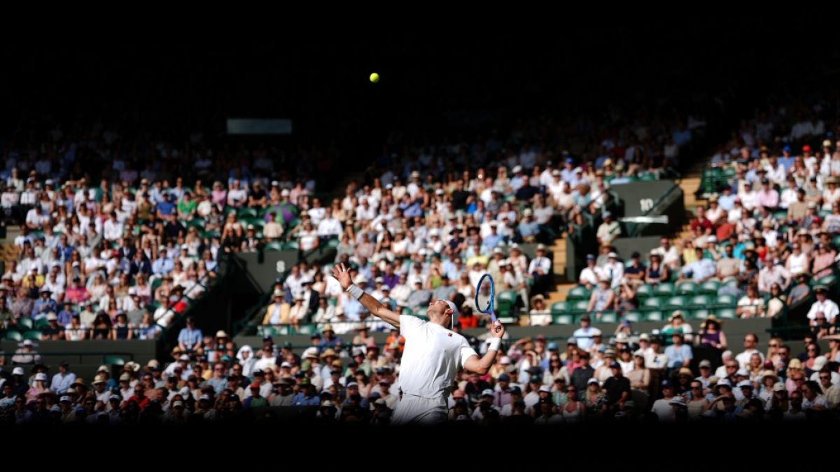 Jack Draper beim Aufschlag, am 03.07.2025. (Symbolbild) (Foto)
