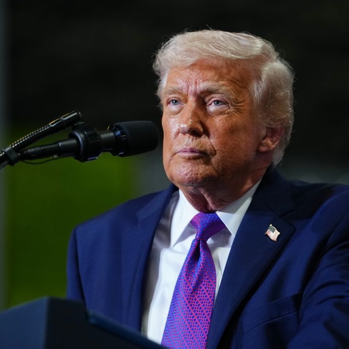 Zusammenbruch bei Kundgebung - US-Präsident unterbricht Rede 