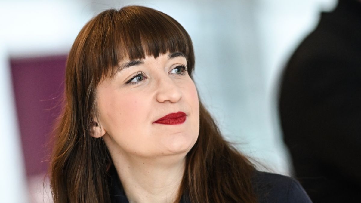 Die Fraktionsvorsitzende der Partei Die Linke will Aufmerksamkeit auf Migr&auml;ne-Betroffene lenken. (Foto)