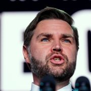 "Niemand kauft es ab" – Trump-Vize nach Anschuldigungen gegen Biden kritisiert (Foto)