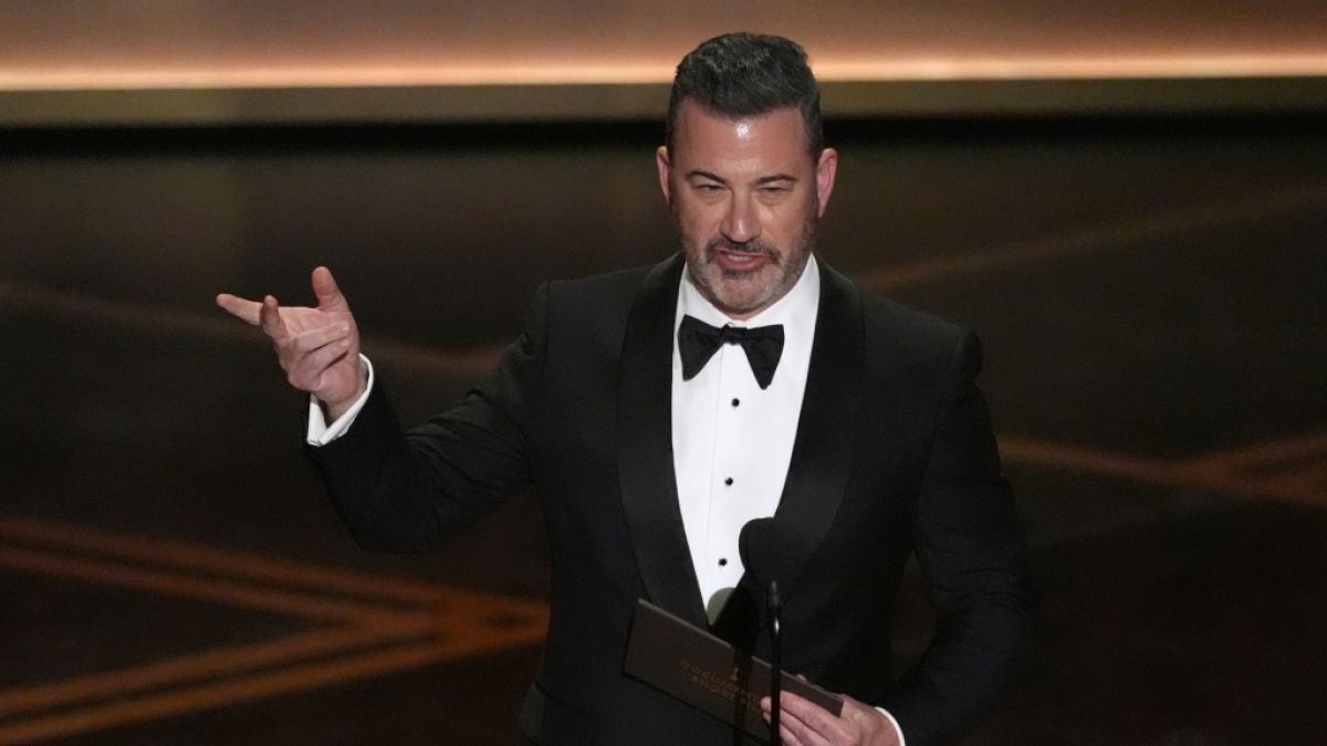 Moderator Jimmy Kimmel nutzte seinen Auftritt bei der Verleihung der Academy Awards f&uuml;r einen spitzen Seitenhieb gegen Melania Trump. (Foto)