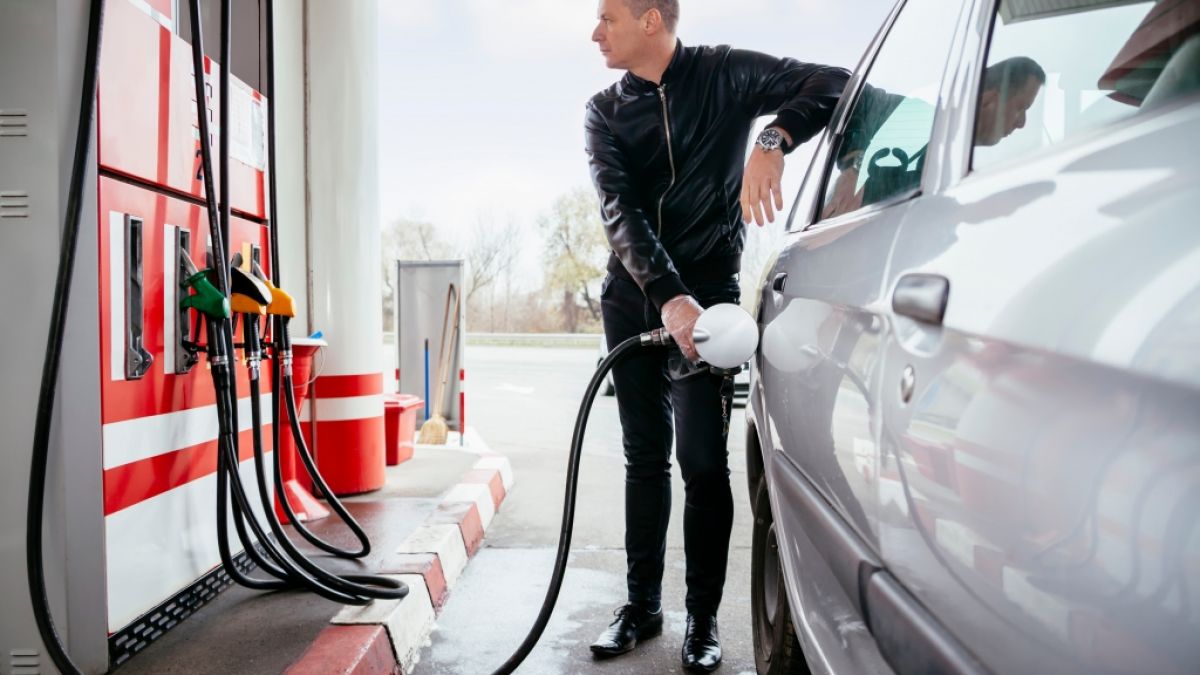 Kassiert der Staat bei Kraftstoffen unn&ouml;tig ab? (Foto)