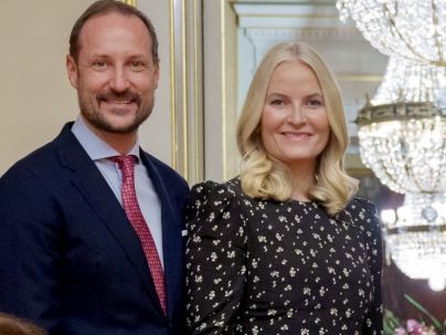 Mette-Marit von Norwegen: Neue Fotos der kranken Kronprinzessin schüren große Sorge