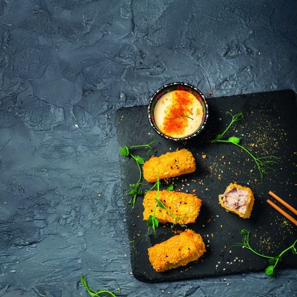 Fischstäbchen mit Zitronen-Joghurt-Dip aus dem Airfryer