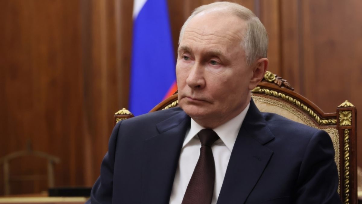 Einer von Wladimir Putins Spionen soll durch eine peinliche Aktion aufgeflogen sein. (Foto)