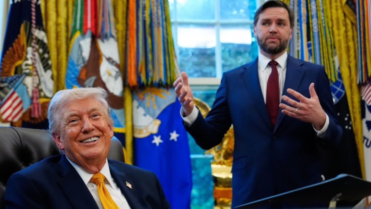 US-Vizepr&auml;sident J.D. Vance sorgt mit seinem Augenrollen im Oval Office f&uuml;r R&auml;tselraten. (Foto)