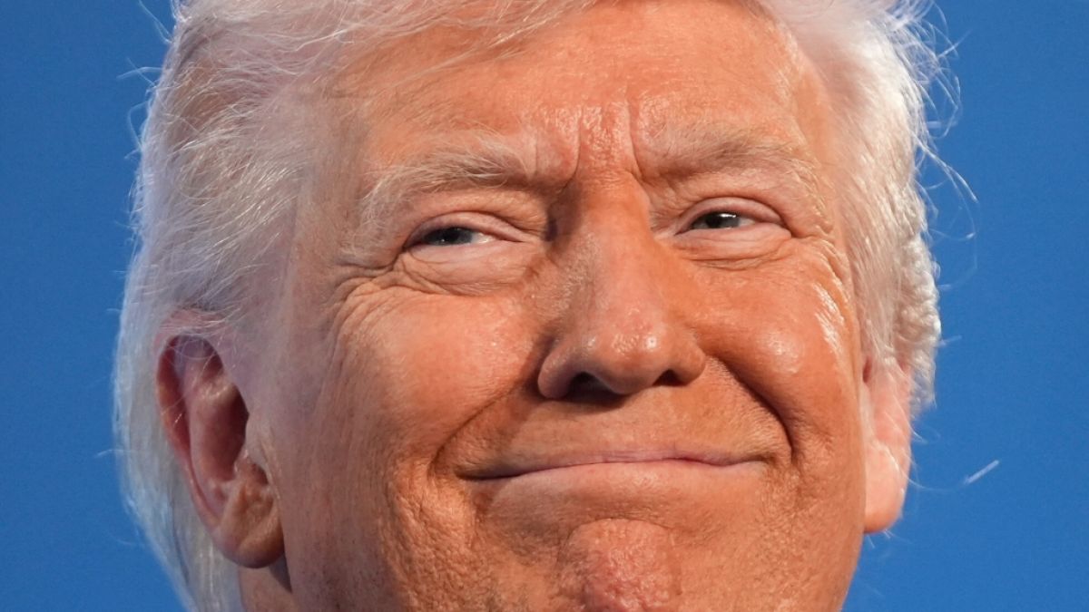 Ob sich Donald Trump ebenso wie 1,1 Instagram-Nutzer an den Inhalten von Jessica Foster erg&ouml;tzt, ist nicht bekannt - doch f&uuml;r MAGA-Fans ist die blonde Soldatin ein wahrgewordener Traum. (Foto)