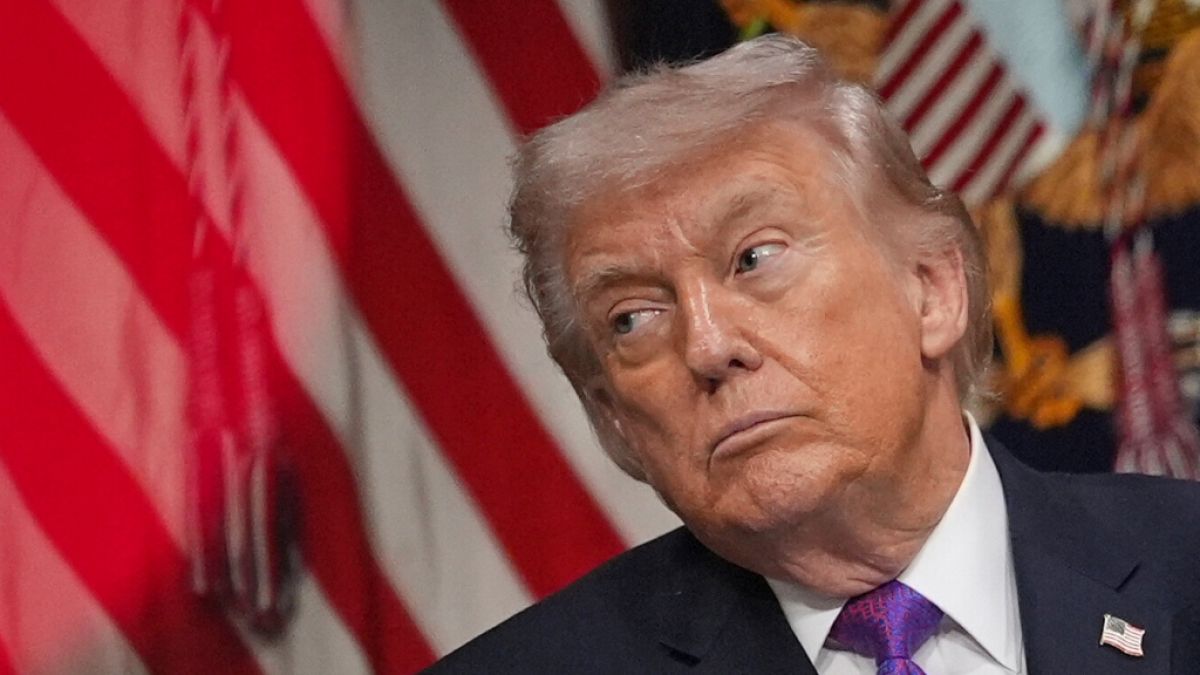 Donald Trump steht vor einem dem&uuml;tigenden R&uuml;ckzieher. (Foto)