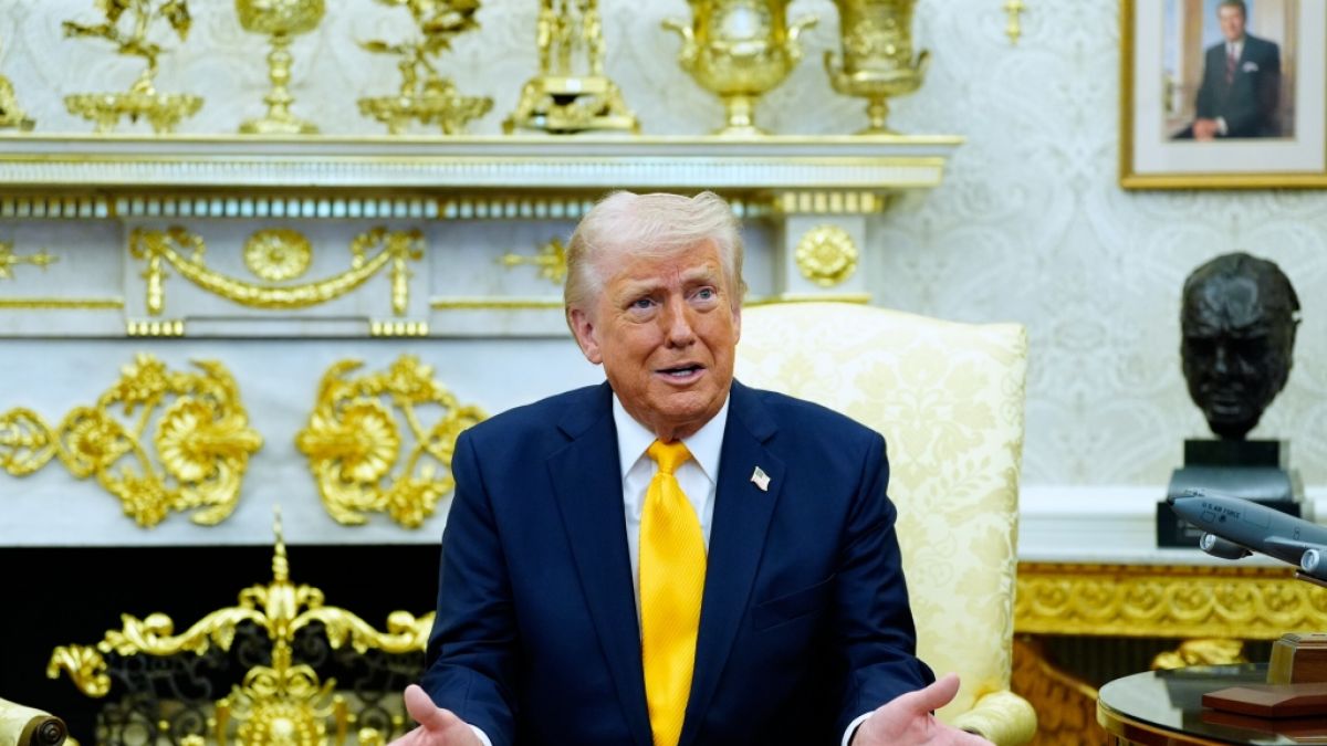 Donald Trumps Regierung soll Migranten aus &uuml;ber 90 L&auml;ndern sch&auml;tzungsweise 1,3 Milliarden Dollar f&uuml;r aussichtslose Visa-Antr&auml;ge abgenommen haben. (Foto)