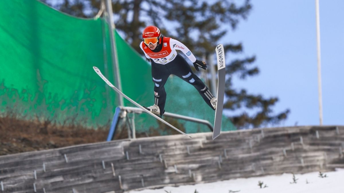Selina Freitag beim Skifliegen in Vikersund. (Foto)