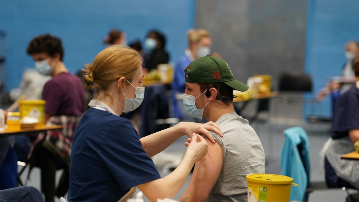 Experten beobachten den Meningitis-Ausbruch in England mit Sorge. (Foto)