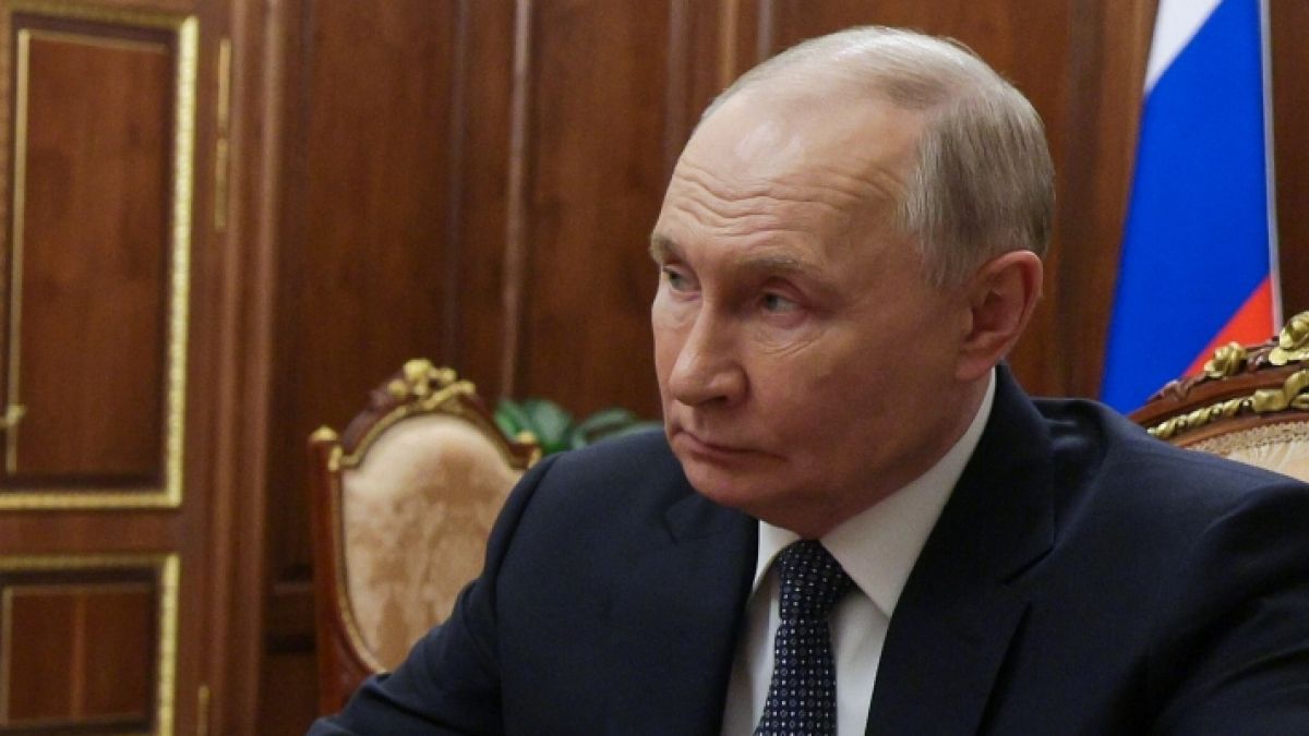 Wladimir Putin schien bei einer Veranstaltung aufgebracht gewesen zu sein. (Foto)