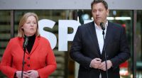 Lange Gesichter bei den SPD-Chefs Bärbel Bas und Lars Klingbeil: Dass die Sozialdemokraten tief in der Krise stecken, haben aktuelle Umfrageergebnisse mit neuen Details untermauert.