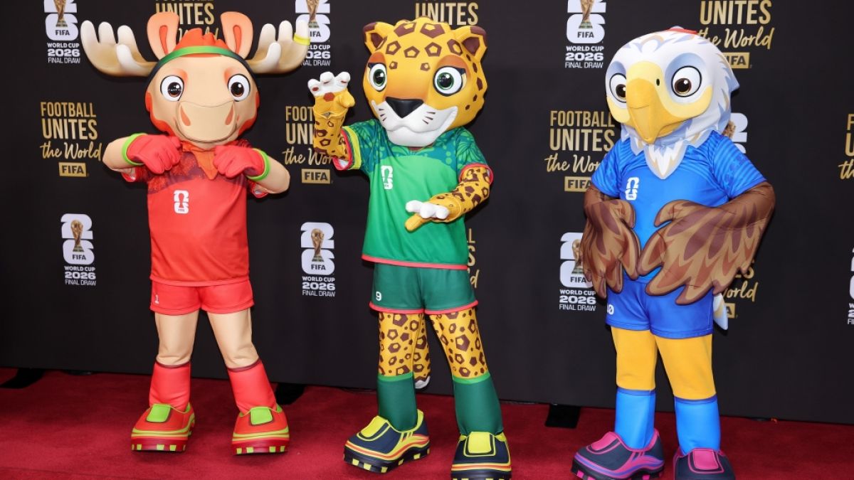 Die Maskottchen der Fu&szlig;ball-WM 2026: Maple, der Elch, f&uuml;r Kanada, Zayu, der Jaguar, f&uuml;r Mexiko, und Clutch, der Adler, f&uuml;r die USA. (Foto)