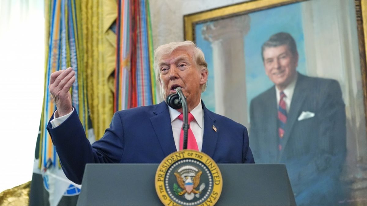 Donald Trump spricht im Wei&szlig;en Haus. (Foto)