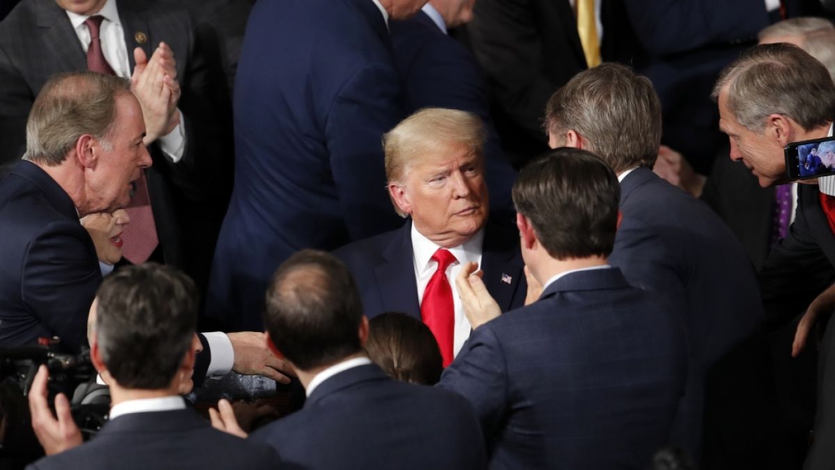 Donald Trump: Raketen weitgehend eliminiert &ndash; Iran schl&auml;gt trotzdem erbarmungslos zur&uuml;ck (Foto)