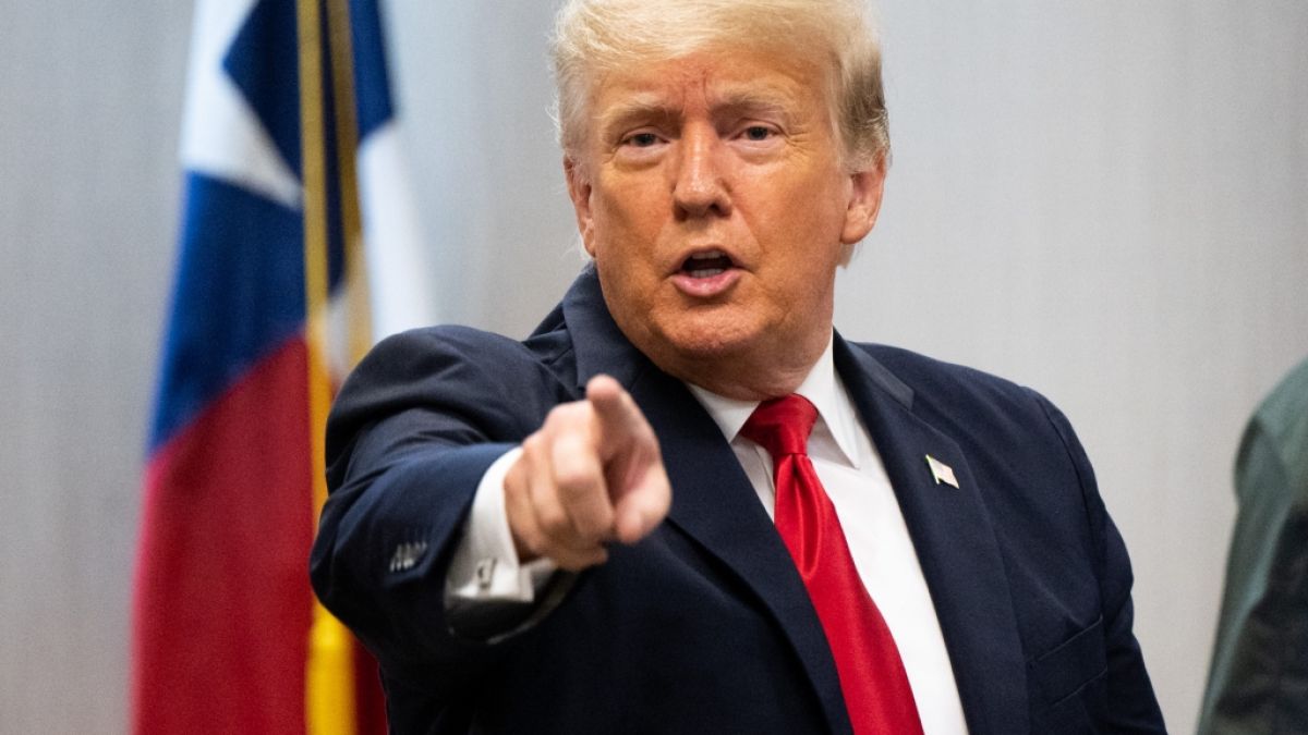 Donald Trump hat den Druck auf den Iran in einem explosiven Social-Media-Beitrag erh&ouml;ht. (Foto)