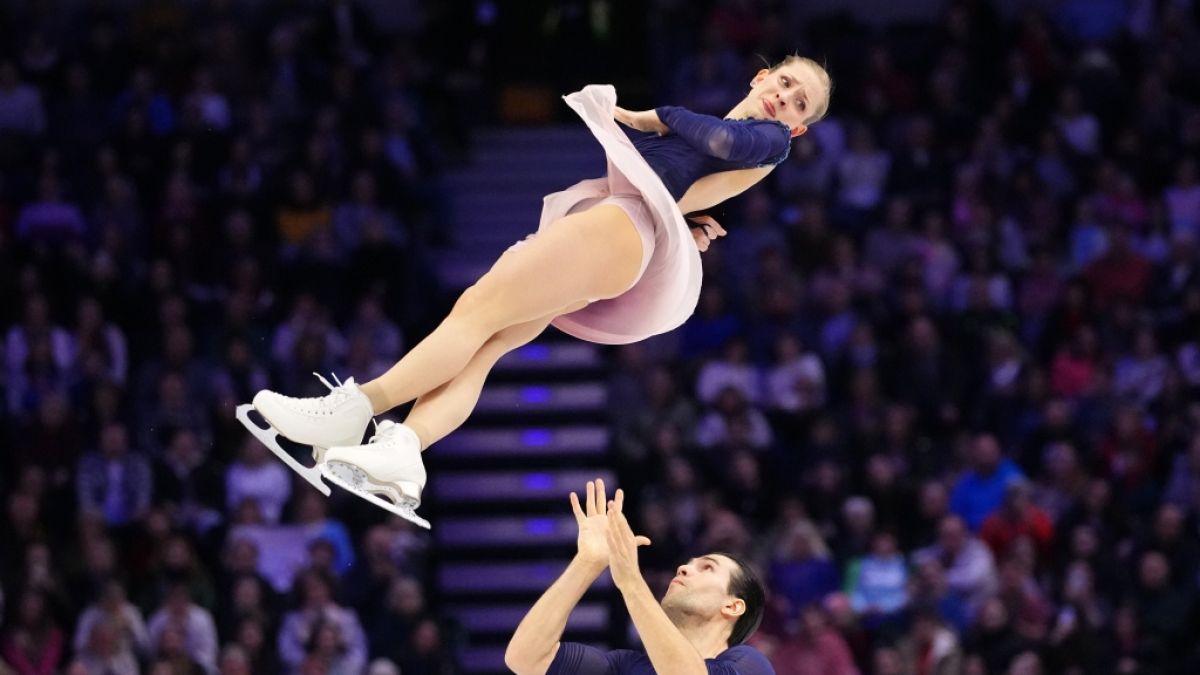 Minerva Hase und Nikita Volodin haben Gold bei der Eiskunstlauf-WM in Prag gewonnen. (Foto)