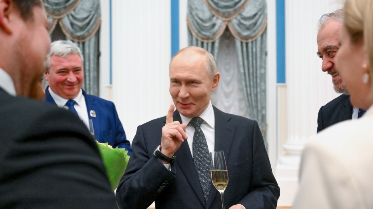 Wladimir Putin soll Oligarchen dazu aufgefordert haben, die klammen Staatskassen aufzuf&uuml;llen. (Foto)