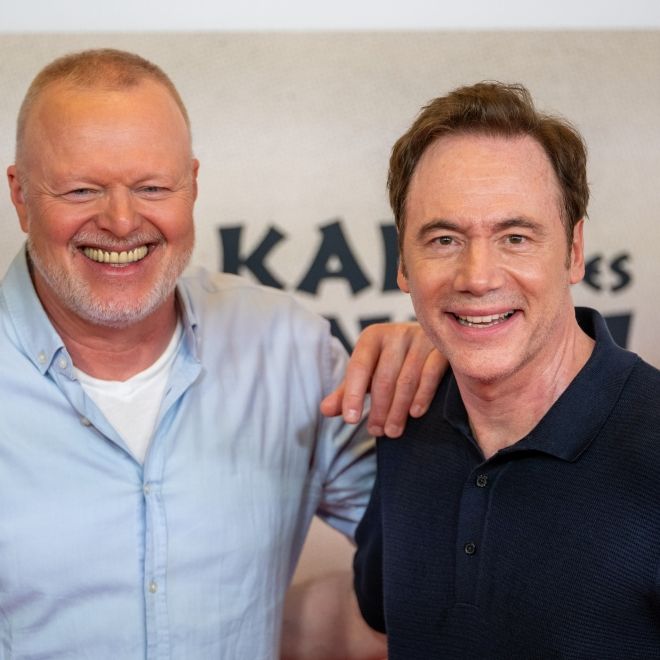 Sind Stefan Raab und Michael Bully Herbig als Kommentatoren für ein Fußball-Länderspiel wirklich die richtige Wahl?