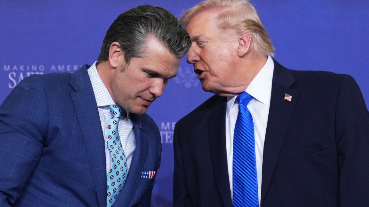 Pentagon-Mitarbeiter verspotten Pete Hegseth als "Dumb McNamara". Da geht selbst US-Pr&auml;sident Donald Trump auf Distanz zu seinem Kriegsminister. (Foto)
