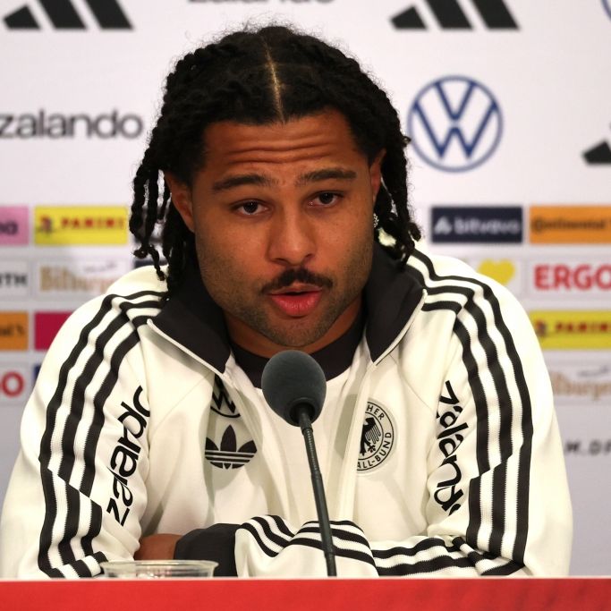 Bayern-Star und Nationalspieler Serge Gnabry im Poträt.