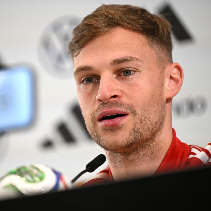 So lebt der Kapitän der deutschen Fußballnationalmannschaft mit Frau und Kindern