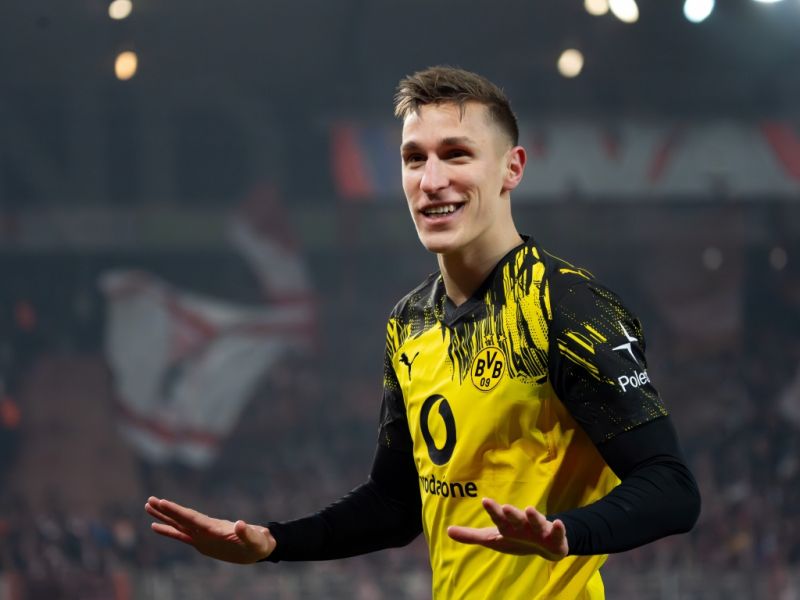 Nico Schlotterbeck privat: Familie, Kind und Frau - sie stehen an der Seite des BVB-Kickers