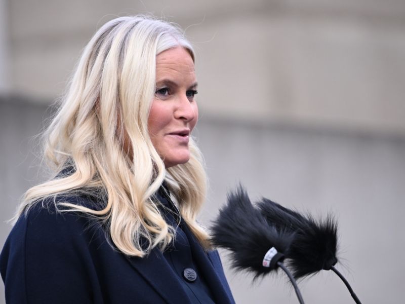 Kronprinzessin Mette-Marit: Epstein-Opfer widerspricht Prinzessin - ihre Aussagen geraten ins Wanken