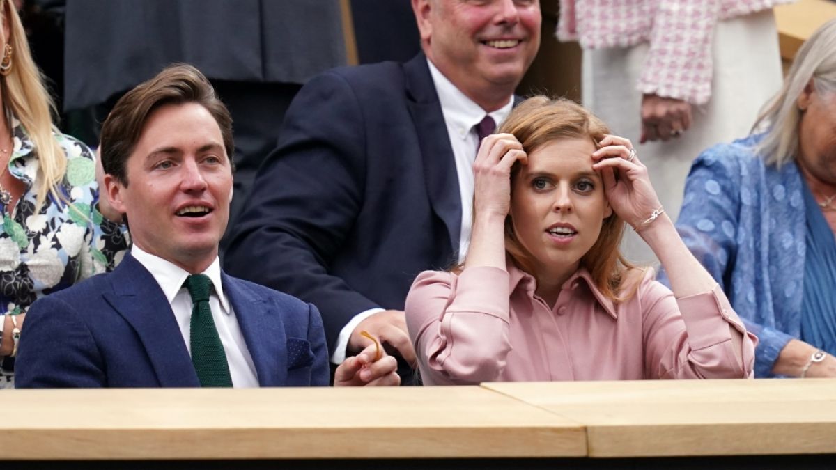 Prinzessin Beatrice von York und ihr Ehemann Edoardo Mapelli Mozzi sollen ernsthafte Fluchtpl&auml;ne schmieden, nachdem der Epstein-Skandal immer weitere Kreise zieht. (Foto)