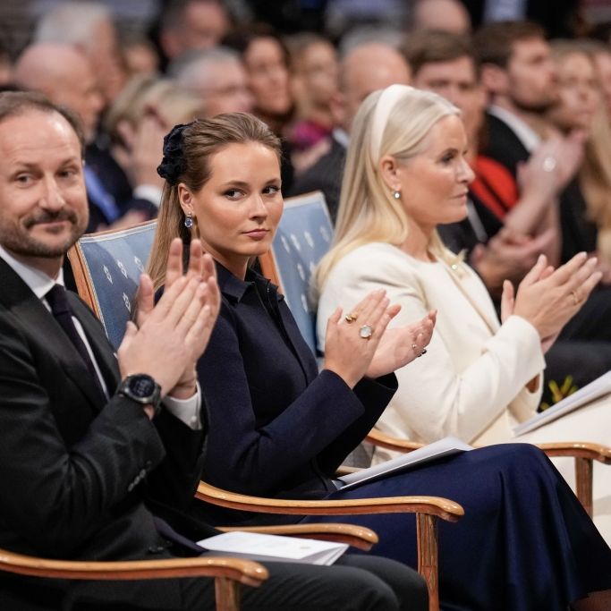 Norwegens Kronprinzenpaar Haakon und Mette-Marit, hier mit der gemeinsamen Tochter Prinzessin Ingrid Alexandra, trägt keine Eheringe mehr.