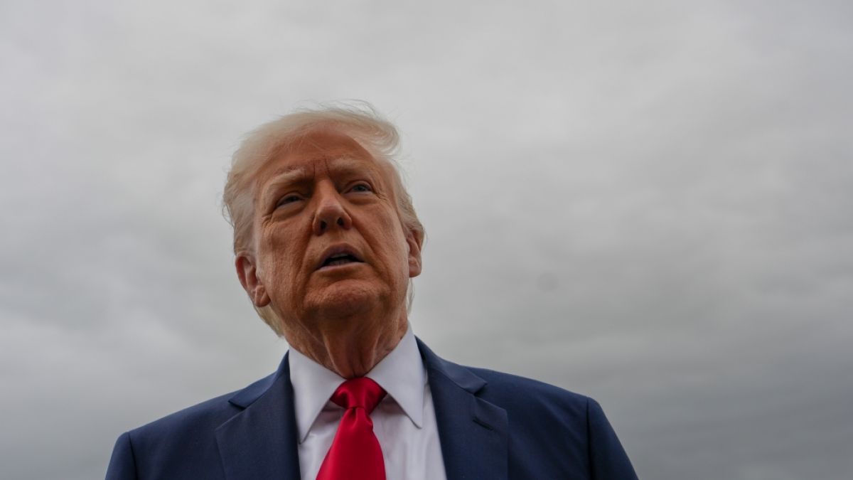 Plant Donald Trump eine koordinierte Wahlmanipulation bei den Midterms 2026? Ein Demokrat erhebt schwere Vorw&uuml;rfe gegen den US-Pr&auml;sidenten. (Foto)