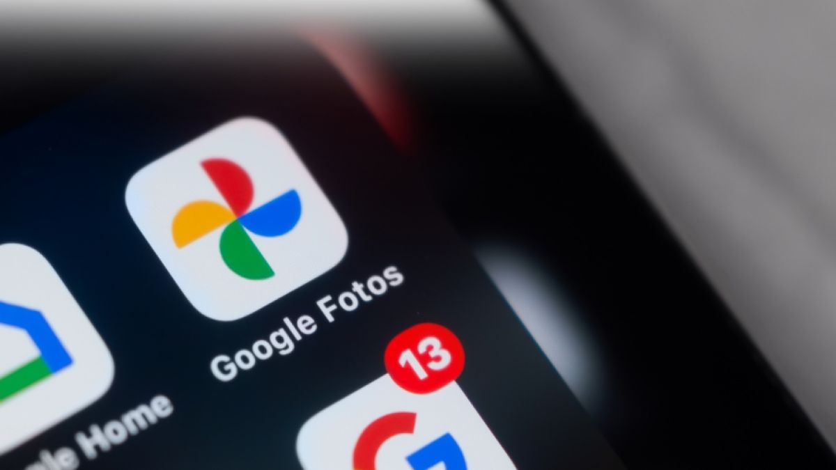 Mit einem einfachen Trick lassen sich alle Smartphone-Fotos mit wenigen Klicks sichern. (Foto)