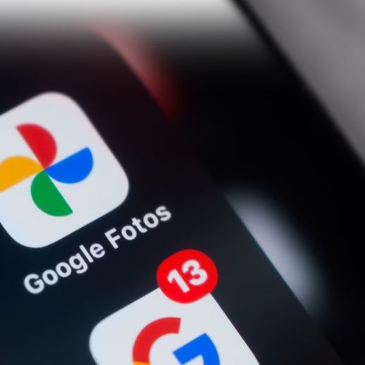 Mit einem einfachen Trick lassen sich alle Smartphone-Fotos mit wenigen Klicks sichern.