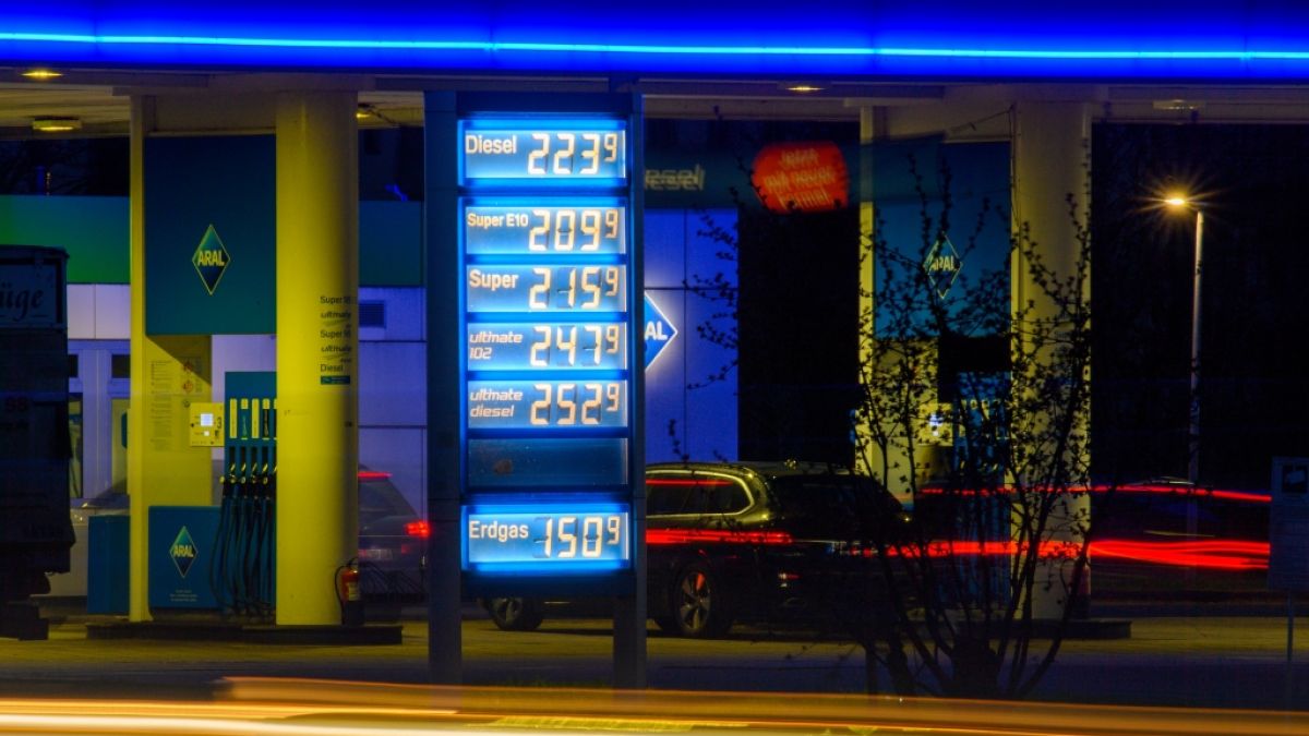 Ab Mittwoch d&uuml;rfen Tankstellen nur noch einmal pro Tag ihre Preise erh&ouml;hen. (Foto)