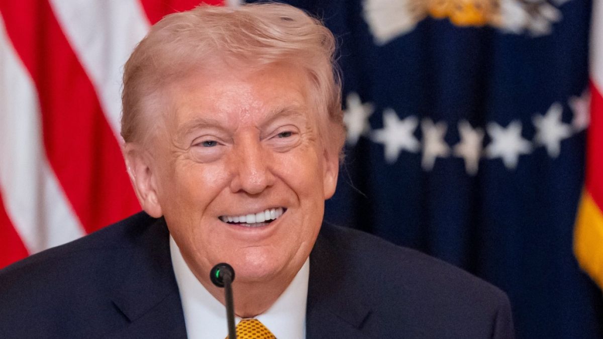 Donald Trump hat Grund zur Freude: Der Flughafen von Palm Beach wird in "President Donald J. Trump International Airport" umbenannt. (Foto)