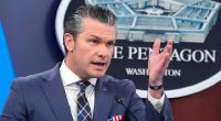 Neue Vorwürfe gegen Pete Hegseth werfen Fragen auf.