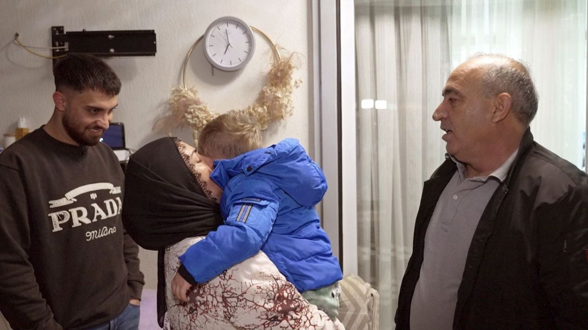 Die Wollnys - Eine schrecklich große Familie!" verpasst?: "Endlich! Servet  reist nach Deutschland" als TV-Wiederholung und online | news.de